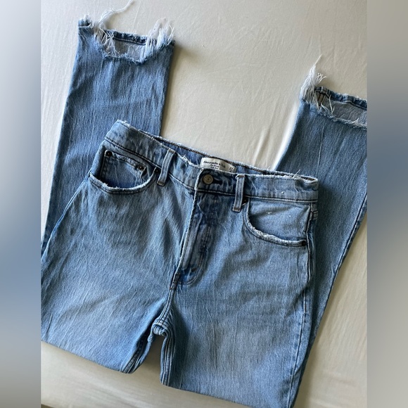 Abercrombie & Fitch Skinny High Rise Jeans - Picture 2 of 6